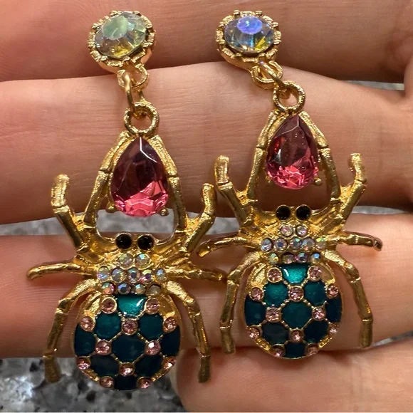 2/$29 or 3/$39 NWOT Gold Jeweled Spider Earrings - Picture 4 of 8